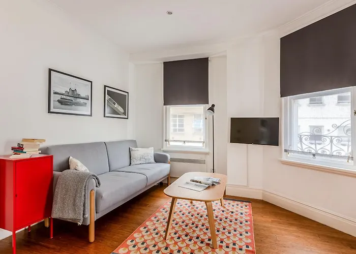 Central 1Br Apt, City Of London, 2Min Aldgate Tube