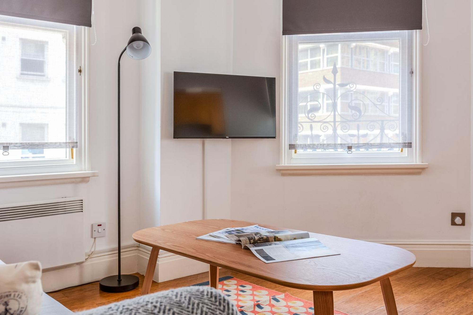 1br Apt, Of London, 2min Aldgate Tube